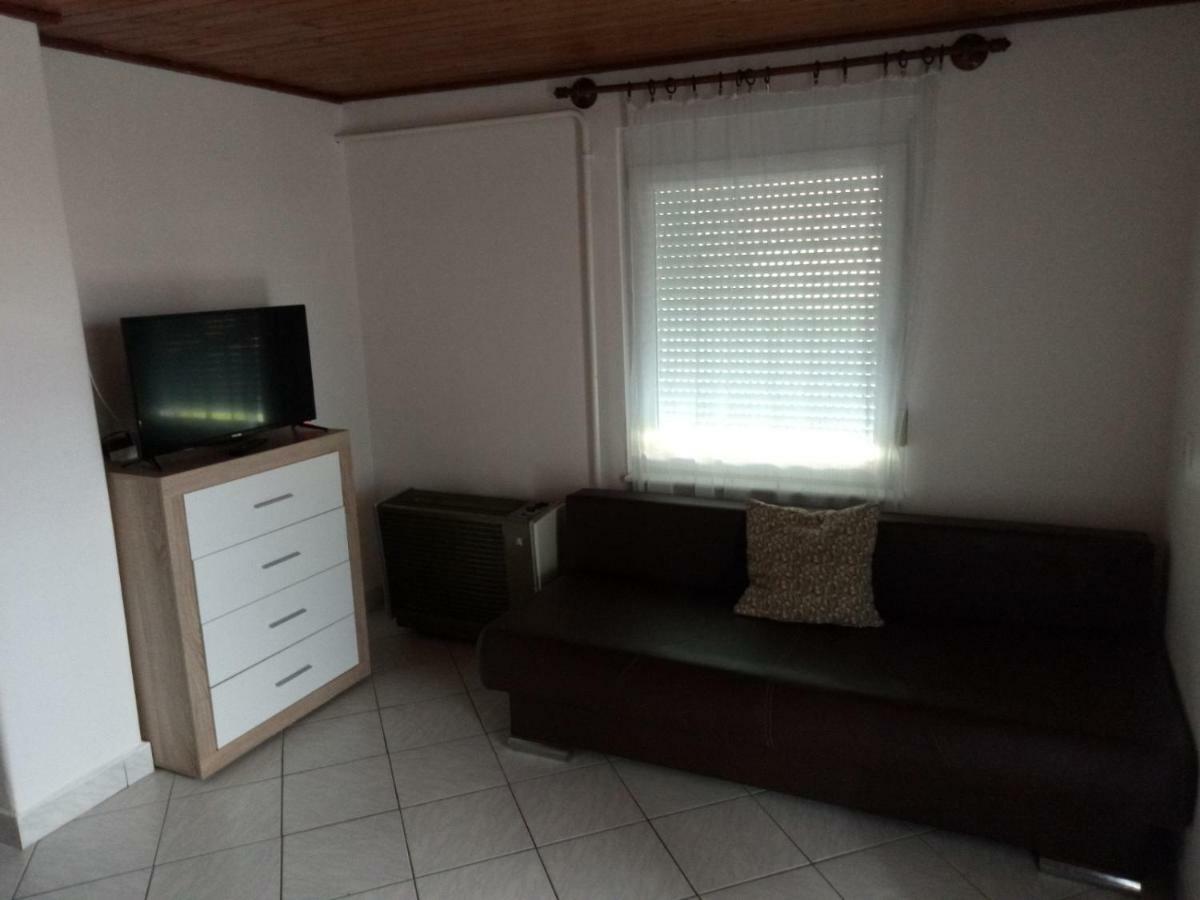 Karos Central Apartmanhaz Zalakaros Exterior photo